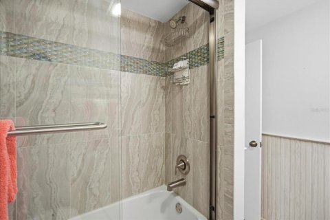 Villa ou maison à vendre à Holmes Beach, Floride: 2 chambres, 141.4 m2 № 2100429 - photo 20