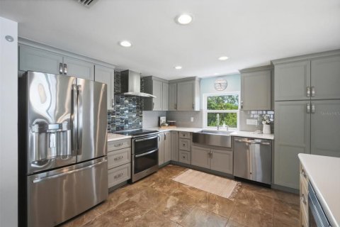 Villa ou maison à vendre à Holmes Beach, Floride: 2 chambres, 141.4 m2 № 2100429 - photo 10