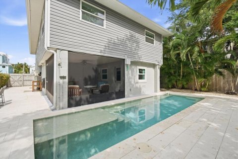 Villa ou maison à vendre à Holmes Beach, Floride: 2 chambres, 141.4 m2 № 2100429 - photo 2