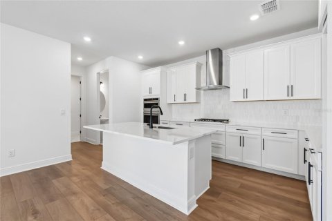 Townhouse in Bradenton, Florida 3 bedrooms, 223.52 sq.m. № 2114372 - photo 7