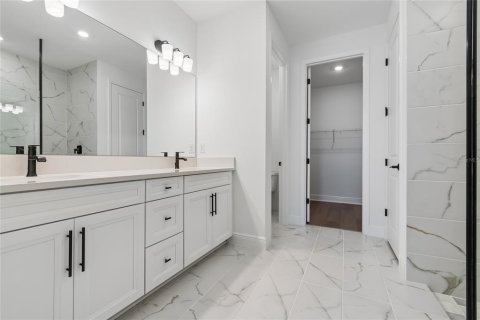 Townhouse in Bradenton, Florida 3 bedrooms, 223.52 sq.m. № 2114372 - photo 18