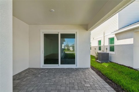 Townhouse in Bradenton, Florida 3 bedrooms, 223.52 sq.m. № 2114372 - photo 4