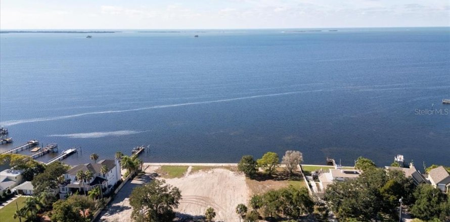 Land in Palm Harbor, Florida № 861340