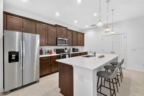Casa en venta en Howey-in-the-Hills, Florida, 5 dormitorios, 276.29 m2 № 2211371 - foto 14