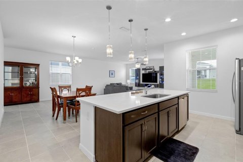 Casa en venta en Howey-in-the-Hills, Florida, 5 dormitorios, 276.29 m2 № 2211371 - foto 16