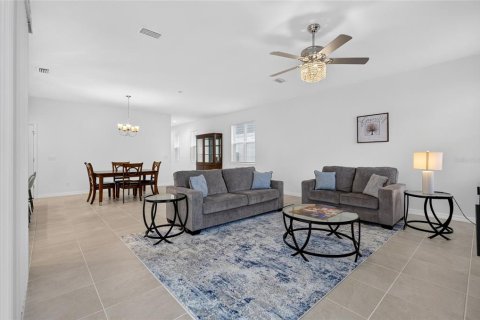 Casa en venta en Howey-in-the-Hills, Florida, 5 dormitorios, 276.29 m2 № 2211371 - foto 12