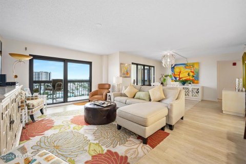 Condo in Ormond Beach, Florida, 2 bedrooms  № 1338335 - photo 11