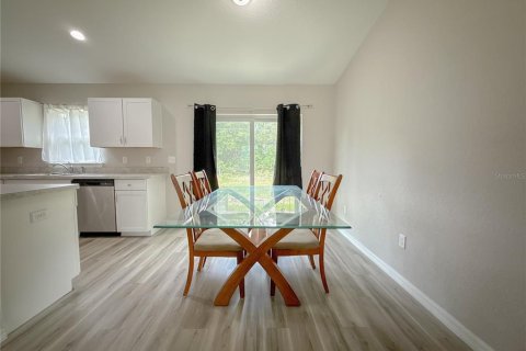 Villa ou maison à louer à Ocala, Floride: 3 chambres, 129.97 m2 № 2114588 - photo 4