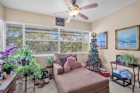 Condo in Margate, Florida, 2 bedrooms  № 1992149 - photo 7