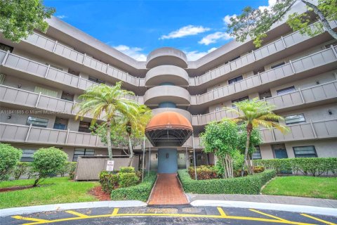 Copropriété à vendre à Pembroke Pines, Floride: 2 chambres, 79.15 m2 № 1939858 - photo 6