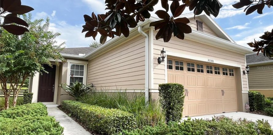 Villa ou maison à Mount Dora, Floride 3 chambres, 133.5 m2 № 2415106