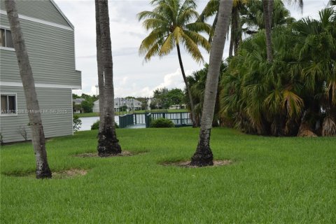 Copropriété à louer à Oakland Park, Floride: 2 chambres, 101.82 m2 № 1785789 - photo 25