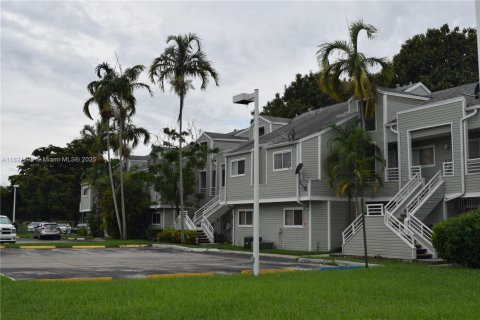 Copropriété à louer à Oakland Park, Floride: 2 chambres, 101.82 m2 № 1785789 - photo 24