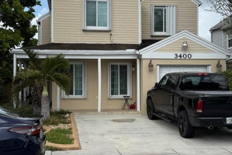 Villa ou maison à Miramar, Floride 3 chambres, 145.76 m2 № 2326799