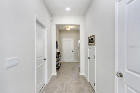 Adosado en venta en Seffner, Florida, 3 dormitorios, 155.61 m2 № 1819205 - foto 5