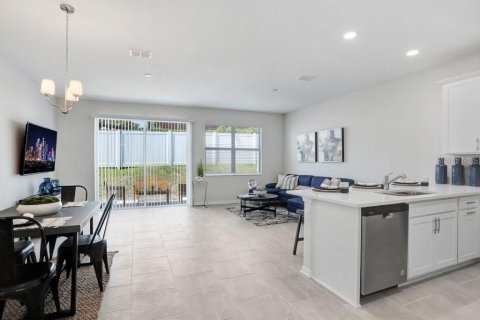 Adosado en venta en Seffner, Florida, 3 dormitorios, 155.61 m2 № 1819205 - foto 6