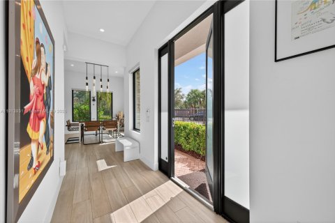 Купить виллу или дом в Холливуд, Флорида 4 спальни, 241.73м2, № 1968970 - фото 8