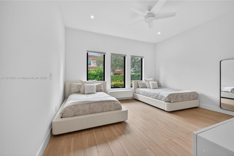 Купить виллу или дом в Холливуд, Флорида 4 спальни, 241.73м2, № 1968970 - фото 18