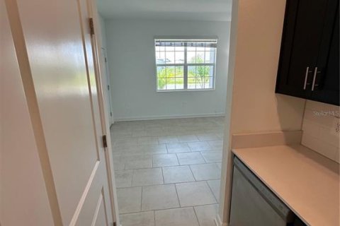 Casa en alquiler en Davenport, Florida, 4 dormitorios, 195.93 m2 № 1813176 - foto 5
