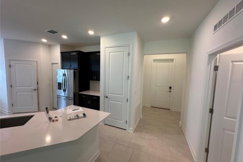 Casa en alquiler en Davenport, Florida, 4 dormitorios, 195.93 m2 № 1813176 - foto 2
