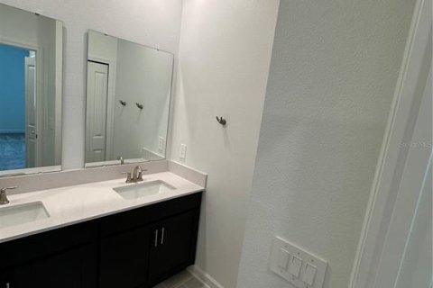 Casa en alquiler en Davenport, Florida, 4 dormitorios, 195.93 m2 № 1813176 - foto 9