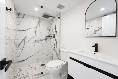 Снять в аренду кондоминиум в Халландейл-Бич, Флорида 2 спальни, 102.19м2, № 2033570 - фото 19