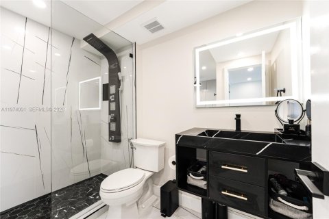 Снять в аренду кондоминиум в Халландейл-Бич, Флорида 2 спальни, 102.19м2, № 2033570 - фото 17