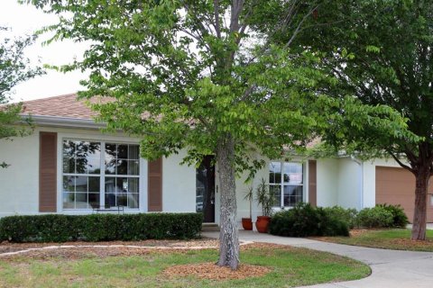 Casa en Ocala, Florida 3 dormitorios, 162.02 m2 № 2122925