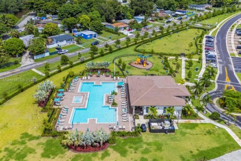 Touwnhouse à louer à Miami, Floride: 3 chambres, 133.97 m2 № 1956685 - photo 27