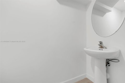 Touwnhouse à louer à Miami, Floride: 3 chambres, 133.97 m2 № 1956685 - photo 10