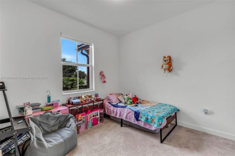 Touwnhouse à louer à Miami, Floride: 3 chambres, 133.97 m2 № 1956685 - photo 12