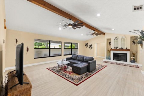 Villa ou maison à vendre à Palm City, Floride: 4 chambres, 223.15 m2 № 2081826 - photo 6