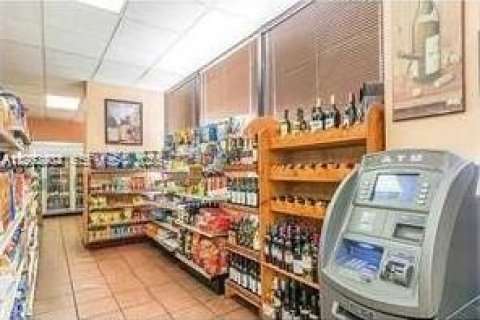 Copropriété à louer à Miami, Floride: 2 chambres, 91.97 m2 № 2023937 - photo 23