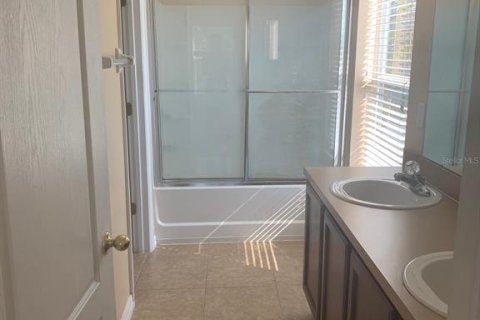 Condo in Orlando, Florida, 2 bedrooms  № 1879654 - photo 17