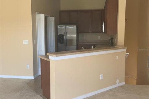 Condo in Orlando, Florida, 2 bedrooms  № 1879654 - photo 6