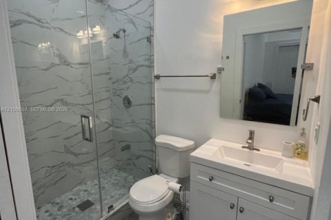 Immobilier commercial à louer à Miami, Floride: 1 chambre, 37.16 m2 № 2401648 - photo 7