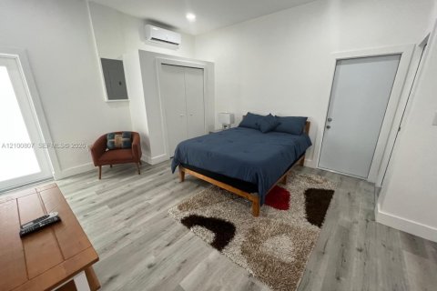 Immobilier commercial à louer à Miami, Floride: 1 chambre, 37.16 m2 № 2401648 - photo 2