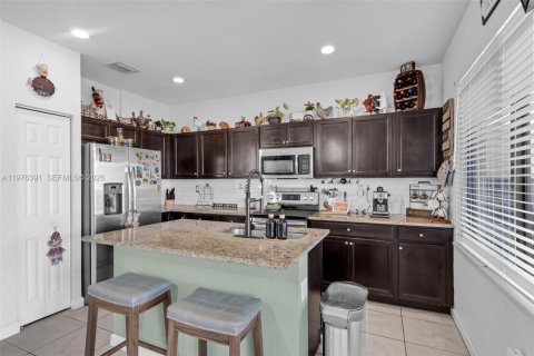 House in Homestead, Florida 4 bedrooms, 151.62 sq.m. № 2045968 - photo 5