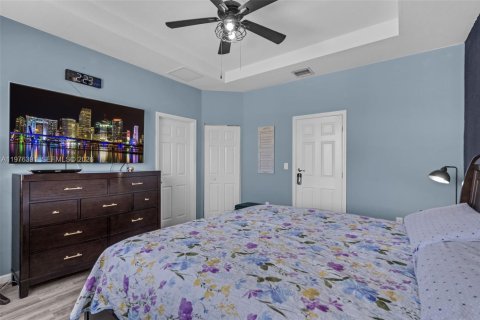 House in Homestead, Florida 4 bedrooms, 151.62 sq.m. № 2045968 - photo 30