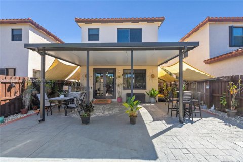 House in Homestead, Florida 4 bedrooms, 151.62 sq.m. № 2045968 - photo 3