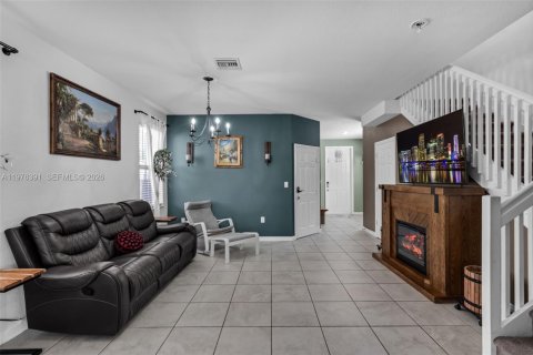 House in Homestead, Florida 4 bedrooms, 151.62 sq.m. № 2045968 - photo 17