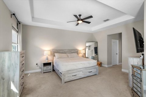 House in Apopka, Florida 4 bedrooms, 230.86 sq.m. № 1902381 - photo 18