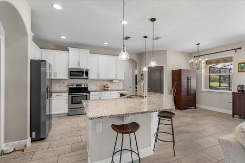 House in Apopka, Florida 4 bedrooms, 230.86 sq.m. № 1902381 - photo 14