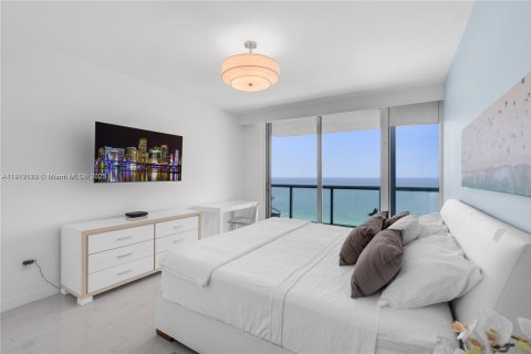Купить кондоминиум в Майами-Бич, Флорида 2 спальни, 128.86м2, № 1972927 - фото 15