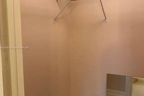 Appartement à louer à Tamarac, Floride: 1 chambre, 51.1 m2 № 1965979 - photo 11