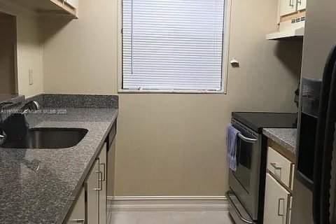 Appartement à louer à Tamarac, Floride: 1 chambre, 51.1 m2 № 1965979 - photo 5