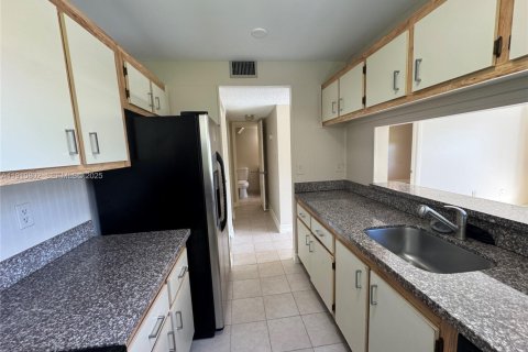 Appartement à louer à Tamarac, Floride: 1 chambre, 51.1 m2 № 1965979 - photo 13