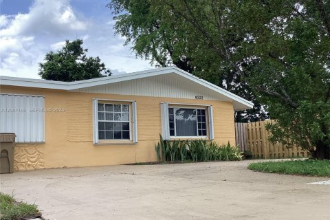 Villa ou maison à vendre à Davie, Floride: 3 chambres, 117.52 m2 № 2273794 - photo 3