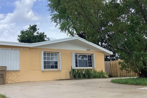 Villa ou maison à vendre à Davie, Floride: 3 chambres, 117.52 m2 № 2273794 - photo 2