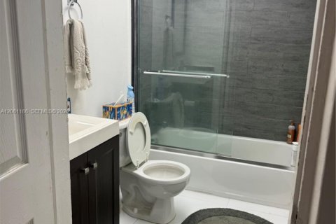 Villa ou maison à vendre à Davie, Floride: 3 chambres, 117.52 m2 № 2273794 - photo 21